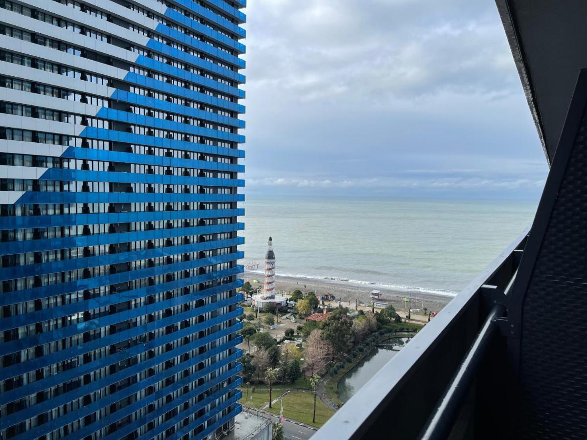 Orbi City Center Suite Batoemi Buitenkant foto