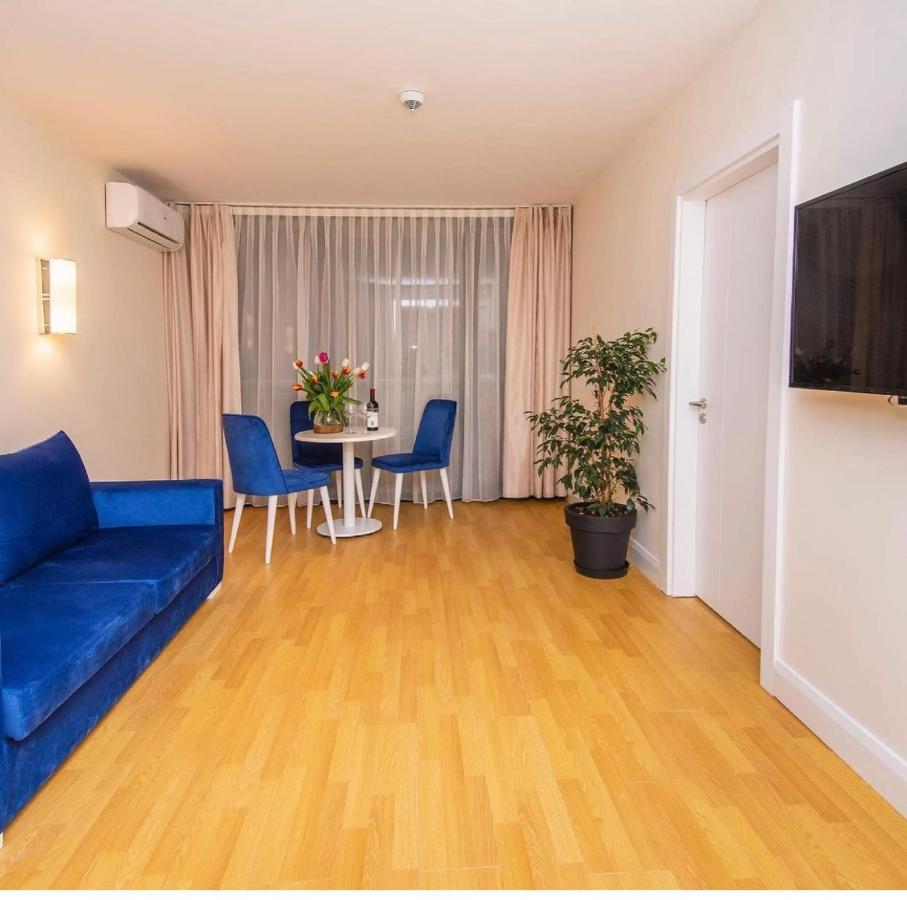Orbi City Center Suite Batoemi Buitenkant foto