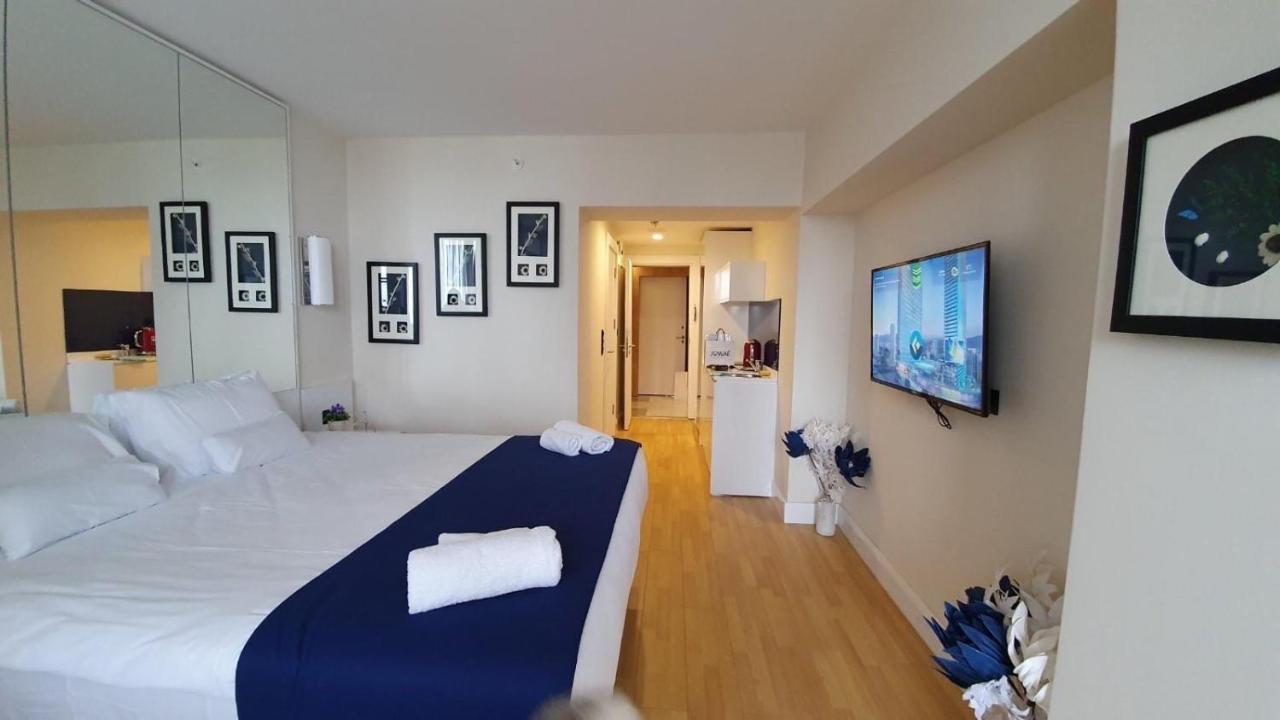 Orbi City Center Suite Batoemi Buitenkant foto
