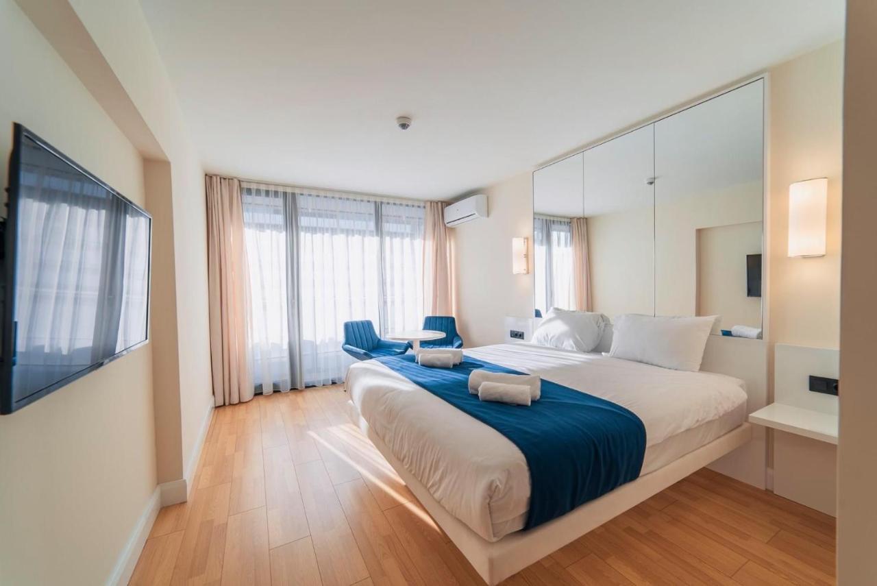 Orbi City Center Suite Batoemi Buitenkant foto