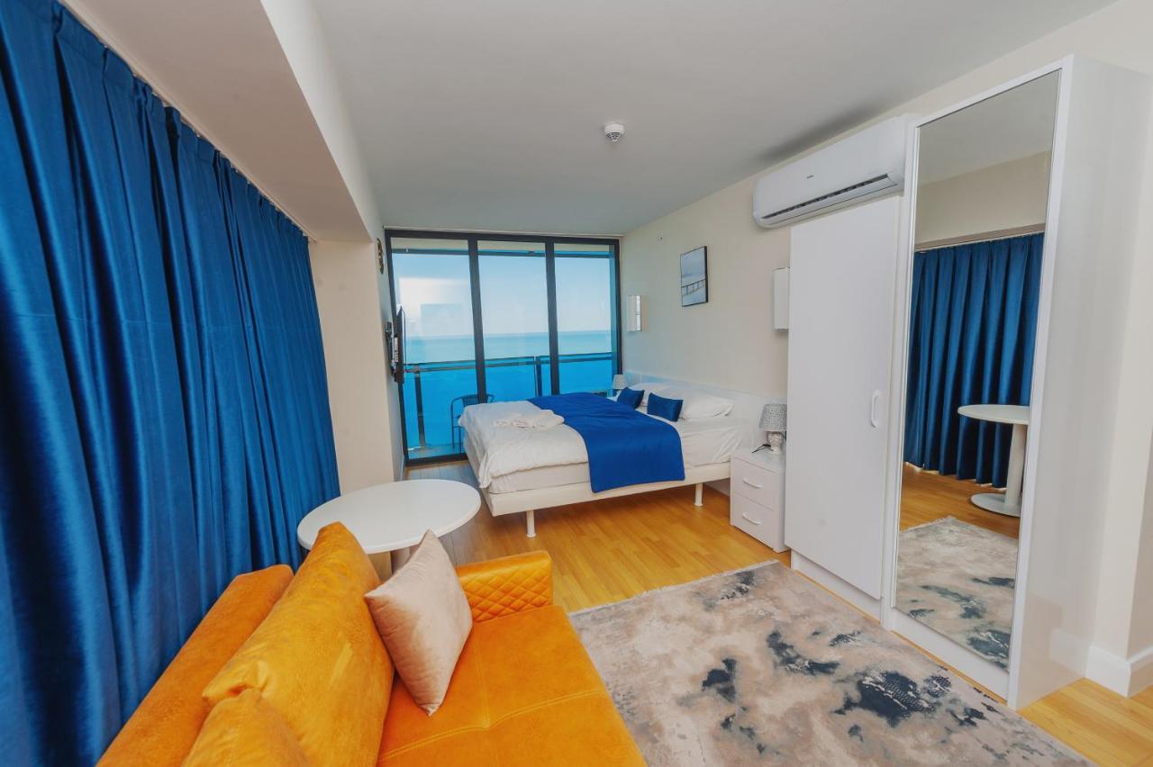 Orbi City Center Suite Batoemi Buitenkant foto